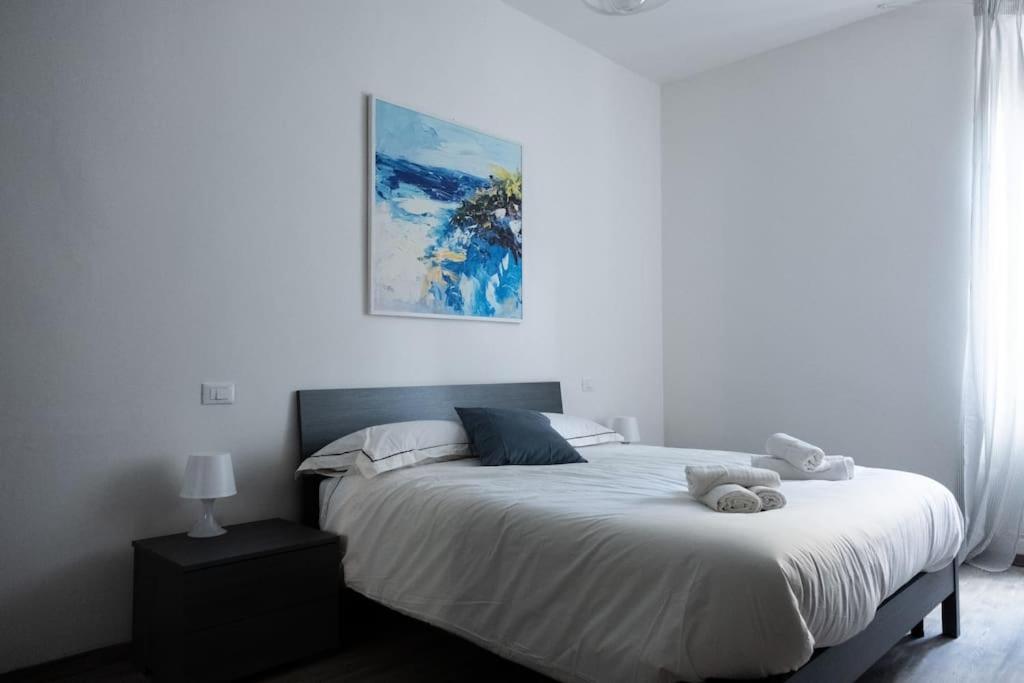 Private Room: The Port Apartment Scirocco Livorno Ngoại thất bức ảnh